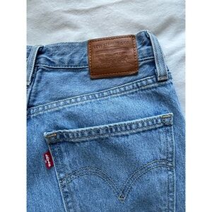 Levi's Women's High Rise Jeans - Light Blue